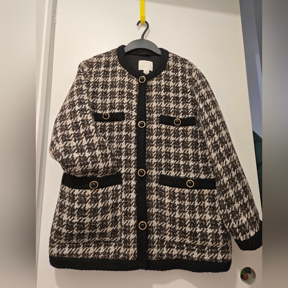 H&M Textured-weave Jacket in a black and cream houndstooth pattern - Picture 2 of 9